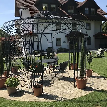 Trostelhof 3 * Salem (Baden-Wurttemberg)